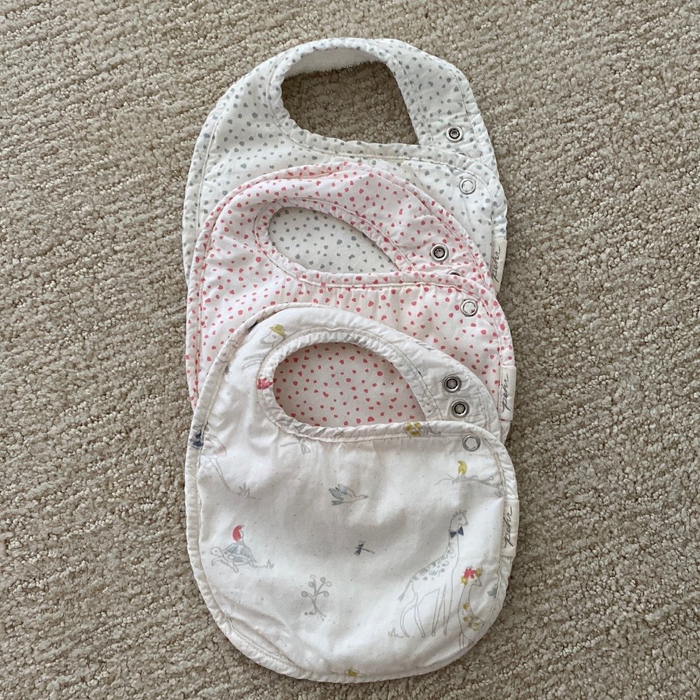 Pehr set of 3 bibs never worn